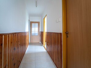 Interni