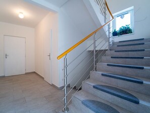 Interior - Stunning private villa for 5 guests with WIFI, TV, terrace and pets allowed (Chlumec Nad Cidlinou)