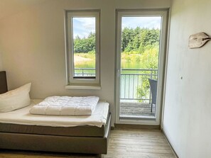 3 makuuhuonetta, vauvan matkasänky, ilmainen Wi-Fi
