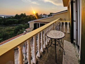 Apartment | Balcony - Villa in Starigrad Near Paklenica National Park (Starigrad)