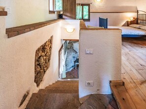 2 bedrooms, free WiFi