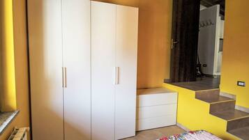 1 Schlafzimmer, Reisekinderbett, kostenloses WLAN, Bettwäsche