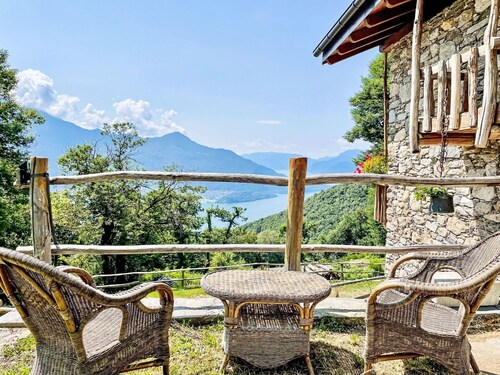 Lovely apartment in villa for 4 people with WIFI, TV, patio and pets allowed