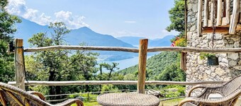 Lovely apartment in villa for 4 people with WIFI, TV, patio and pets allowed