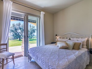 3 bedrooms, travel crib, free WiFi, bed sheets - Stunning private villa for 6 guests with WIFI, private pool, A/C, TV, patio and panoramic view (Castagneto Carducci)