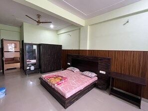 1 bedroom - Srijibaba ki Haweli (Mathura)