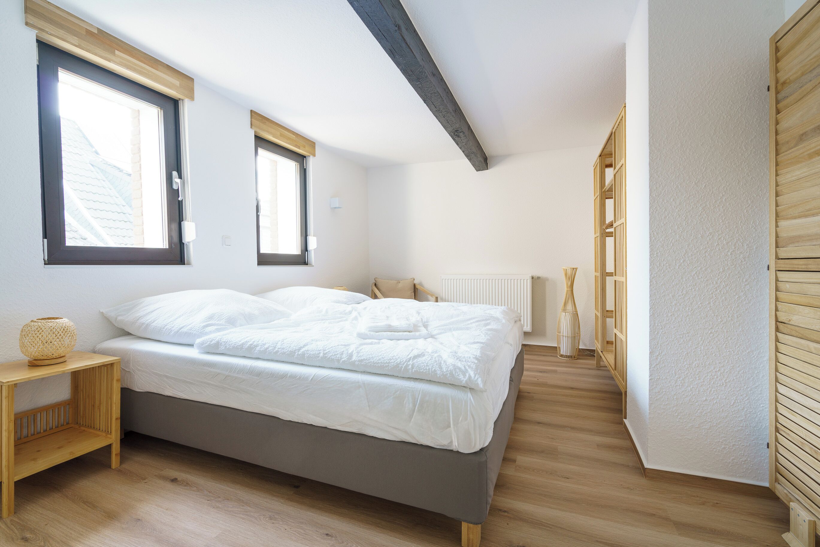 2 bedrooms, travel crib, WiFi, bed sheets