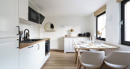 Familienfreundliche, neue & moderne Ferienwohnung nahe Phantasialand & Köln