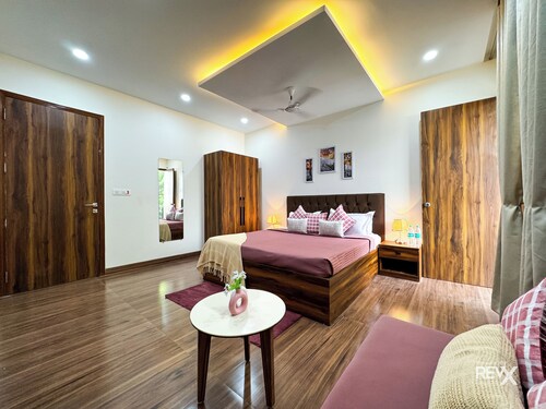 Guru Sadan | A Luxe Stay