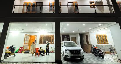 Guru Sadan | A Luxe Stay