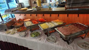 Free daily buffet breakfast