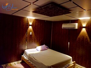 Desk, laptop workspace, WiFi - Blue Beach Camp (Nuweiba)