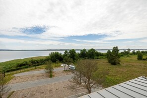 Studio, Balcony, Lakeside | View from room - Sea&lake Studio in Mielno by Renters (Mielno)