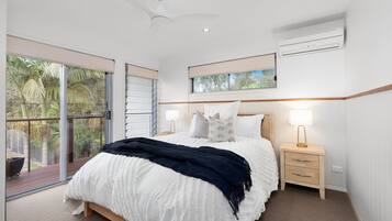 3 bedrooms, desk, iron/ironing board, free WiFi