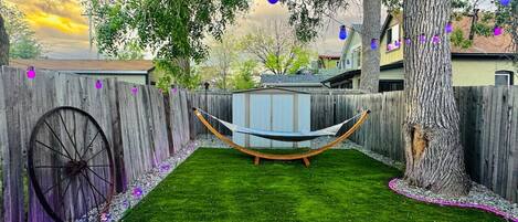 المنطقة المحيطة بالمنشأة