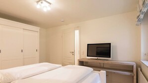 Room - Strandnahe 3-zimmer Ferienwohnung auf ca. 55m² Wohnfläche, für bis zu 4 Personen (Wenningstedt-Braderup (Sylt))
