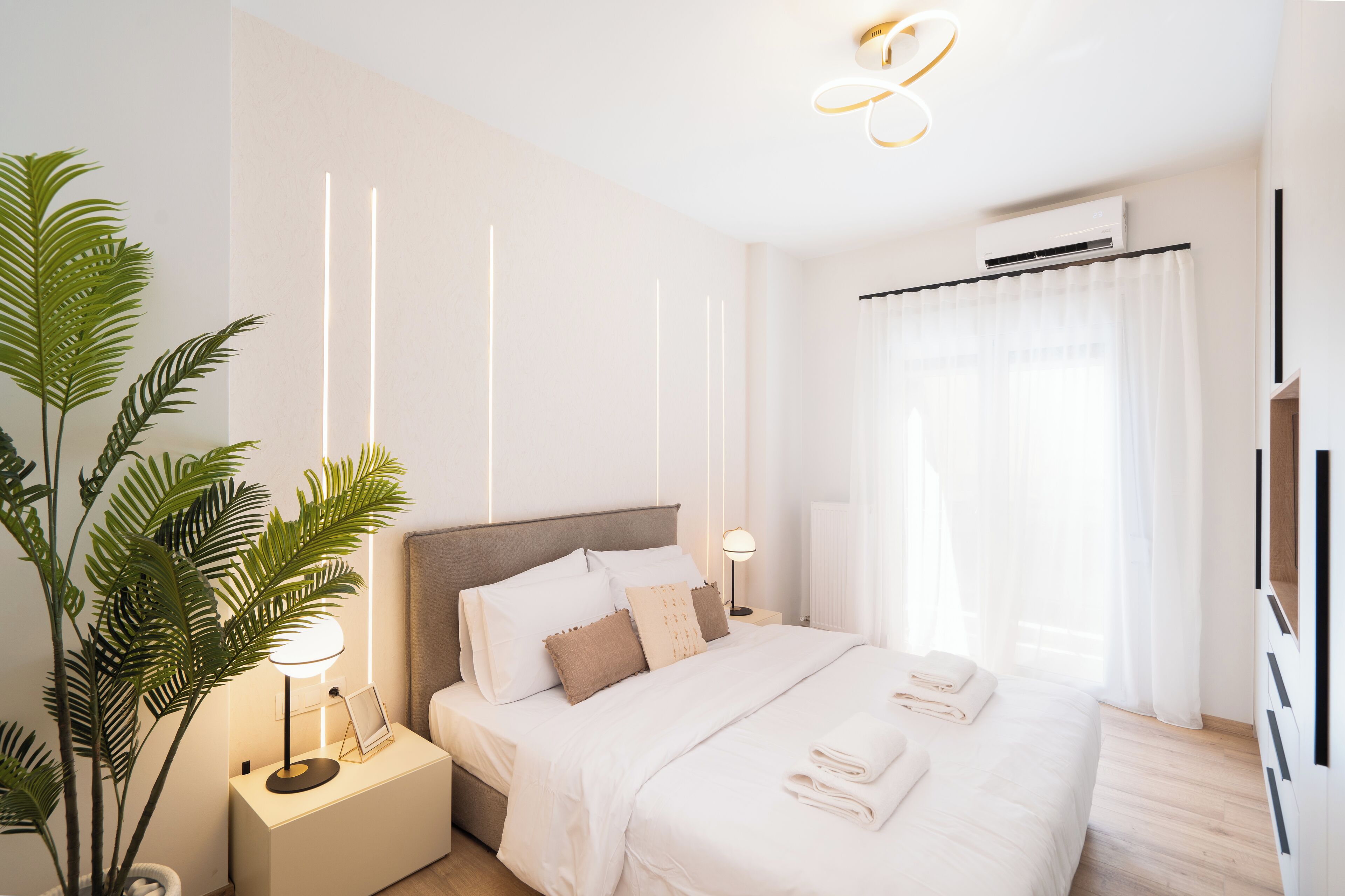 Luxury Apartment, 3 Bedrooms, Kitchen, City View | 3 bedrooms, in-room safe, individually decorated, individually furnished