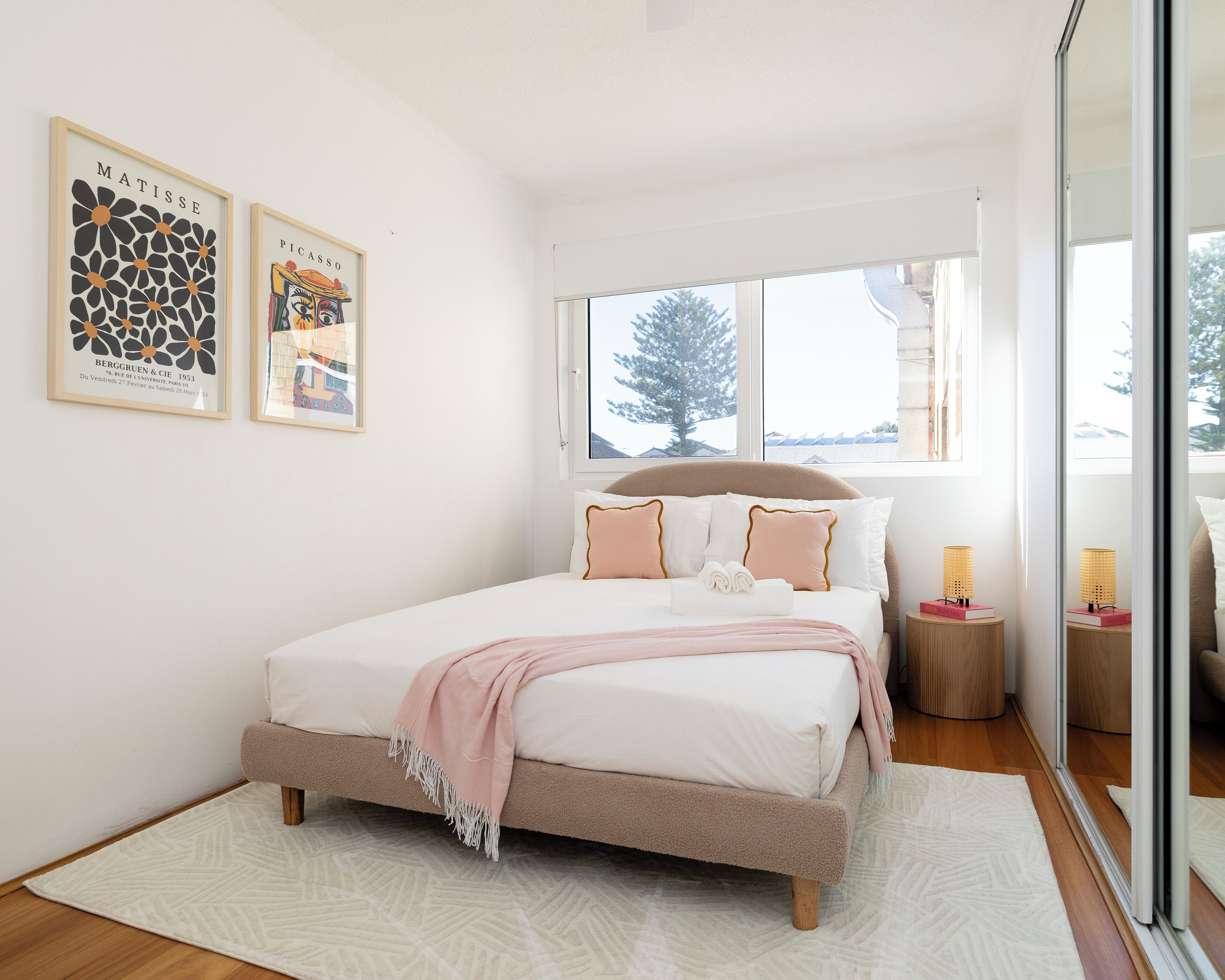 2 habitaciones, tabla de planchar con plancha y wifi gratis 