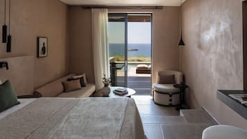 Junior Suite | Minibar, in-room safe, free WiFi, bed sheets