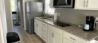 This house is a 2 bedroom(s), 1 bathrooms, located in London, KY.