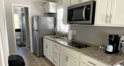 This house is a 2 bedroom(s), 1 bathrooms, located in London, KY.