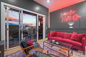 TV, fireplace, offices - 2 Homes w/Rooftops & City Views (Nashville)