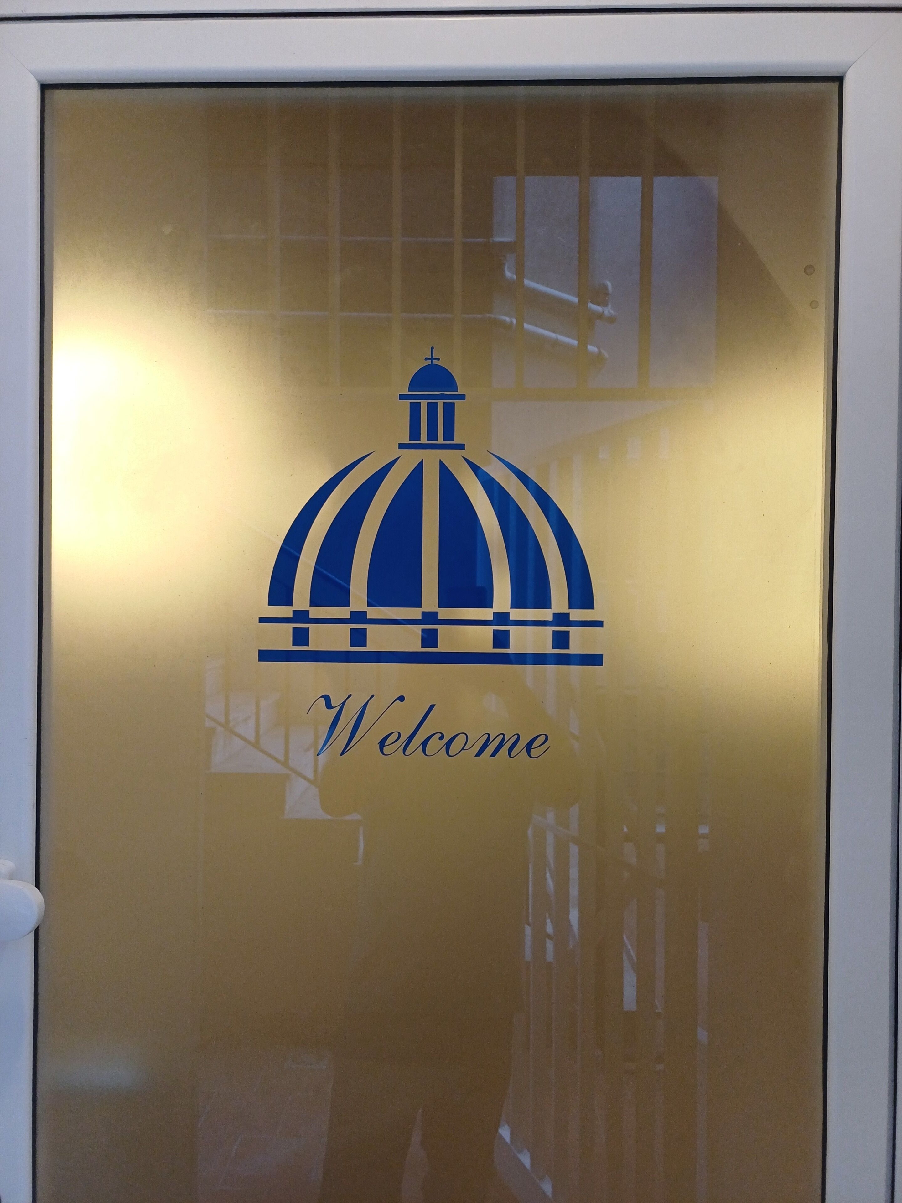 Photo - Difronte Palatina Chapel