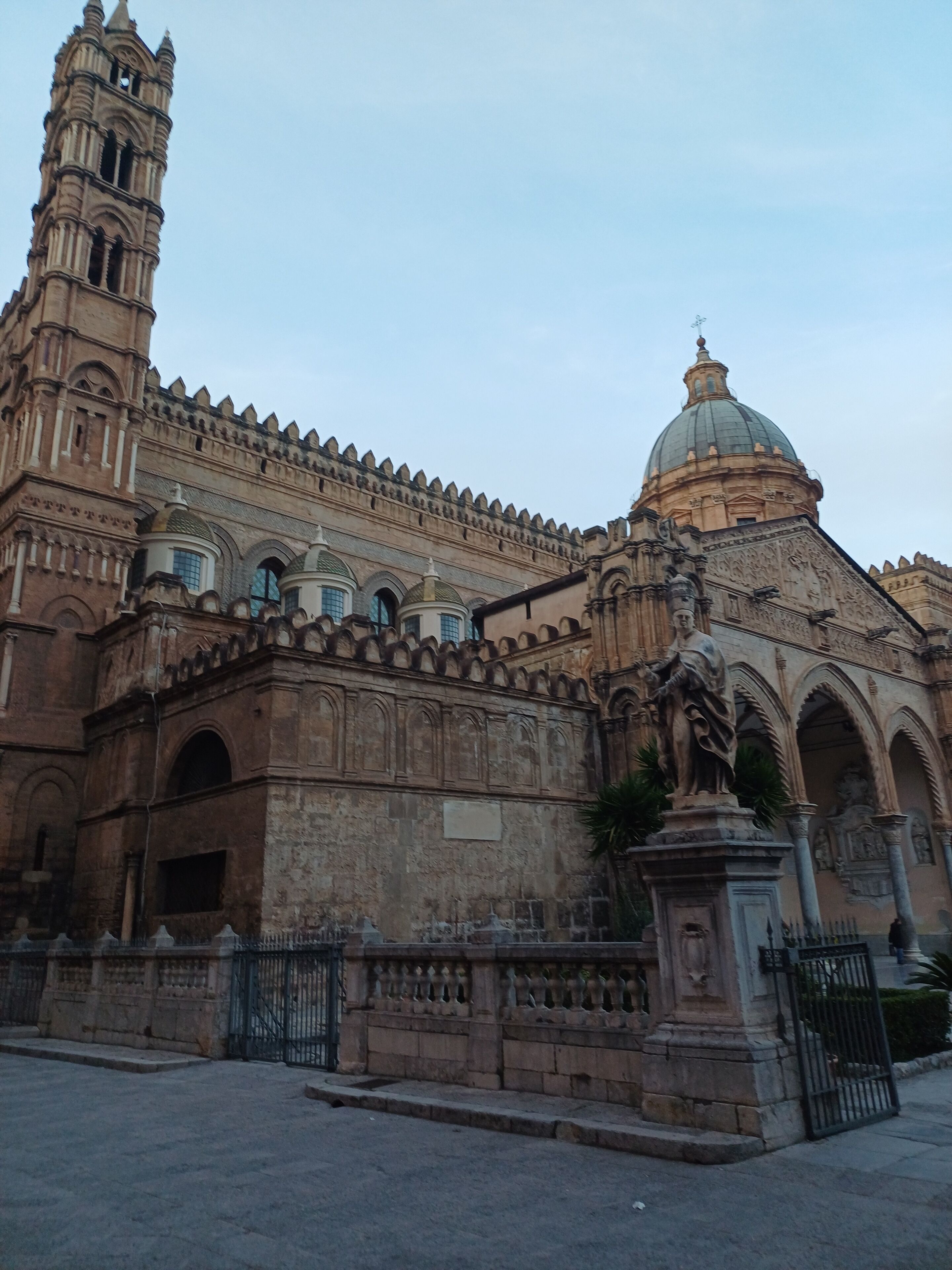 Photo - Difronte Palatina Chapel
