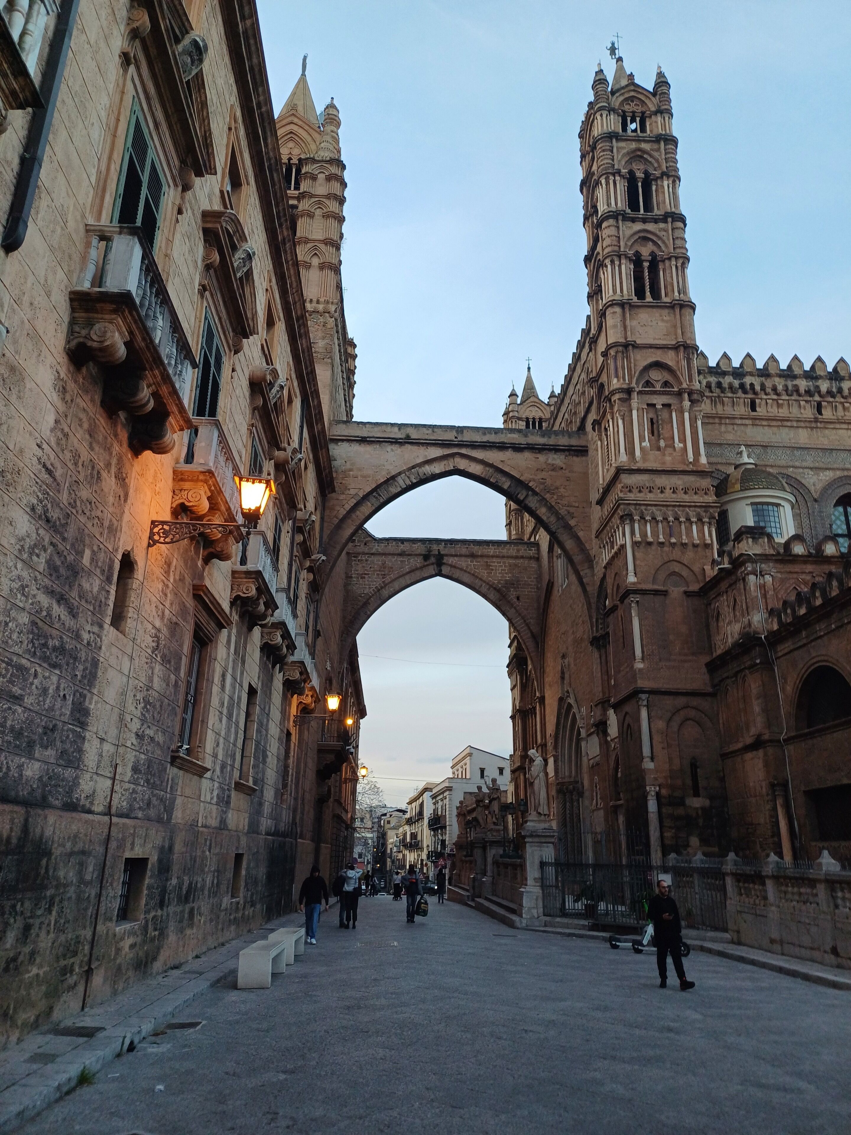 Photo - Difronte Palatina Chapel