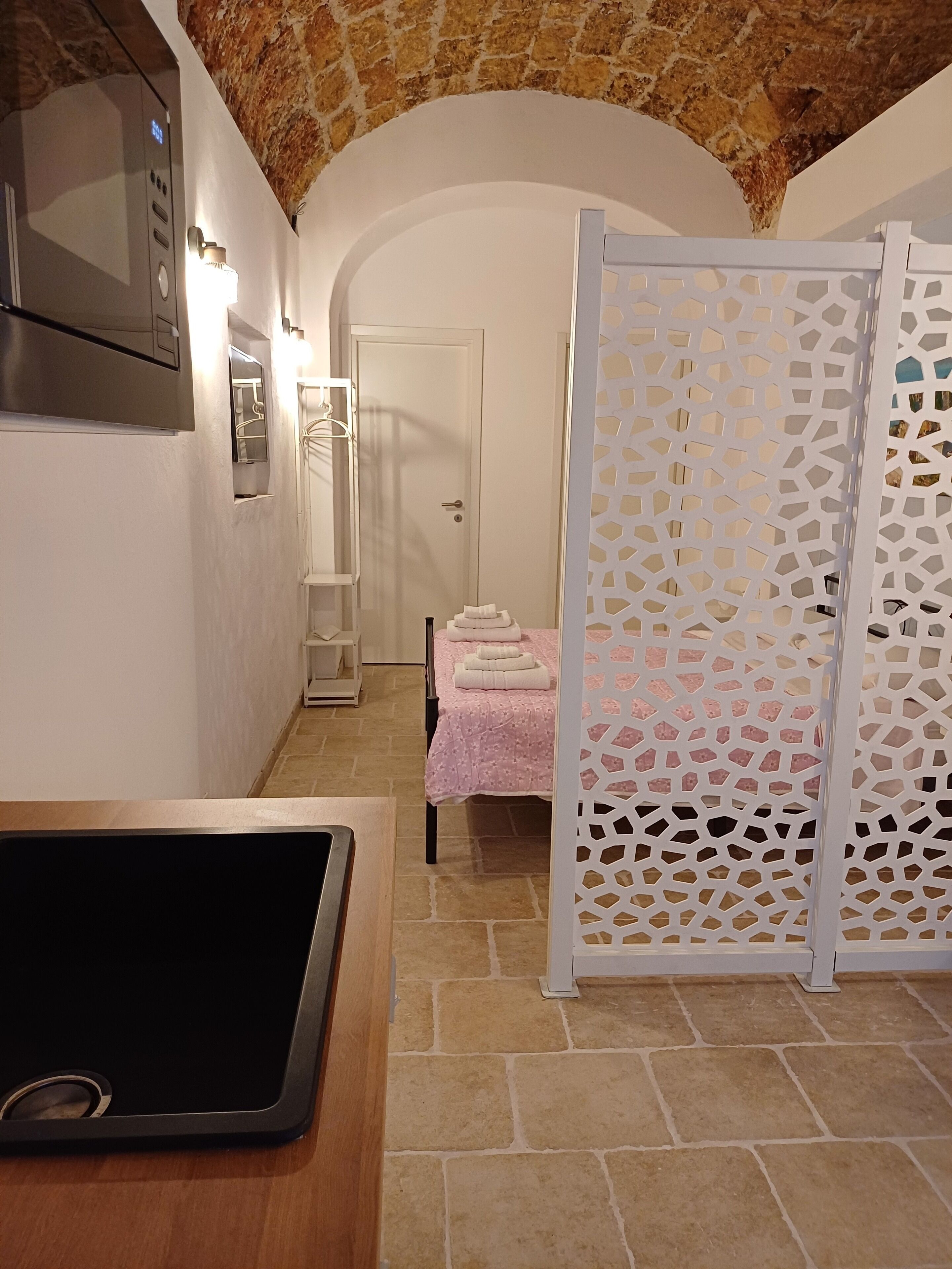 Photo - Difronte Palatina Chapel