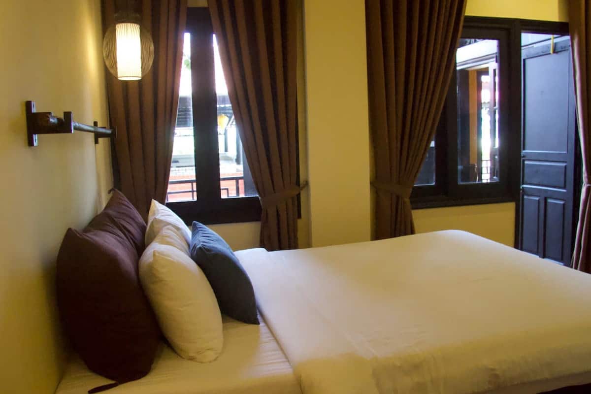 Premium bedding, minibar (some free items), in-room safe