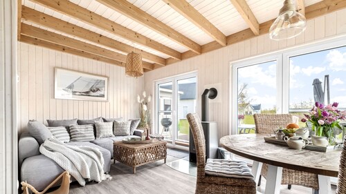 Haus Meerzeit - Infrarot-Sauna, Kamin, Badewanne, Terrasse, Sonnenliegen, Grill