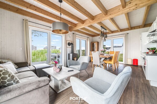 Télévision, cheminée