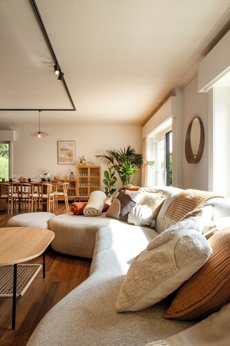 Villa Nestor - Villa met Verwarmd Buitenzwembad