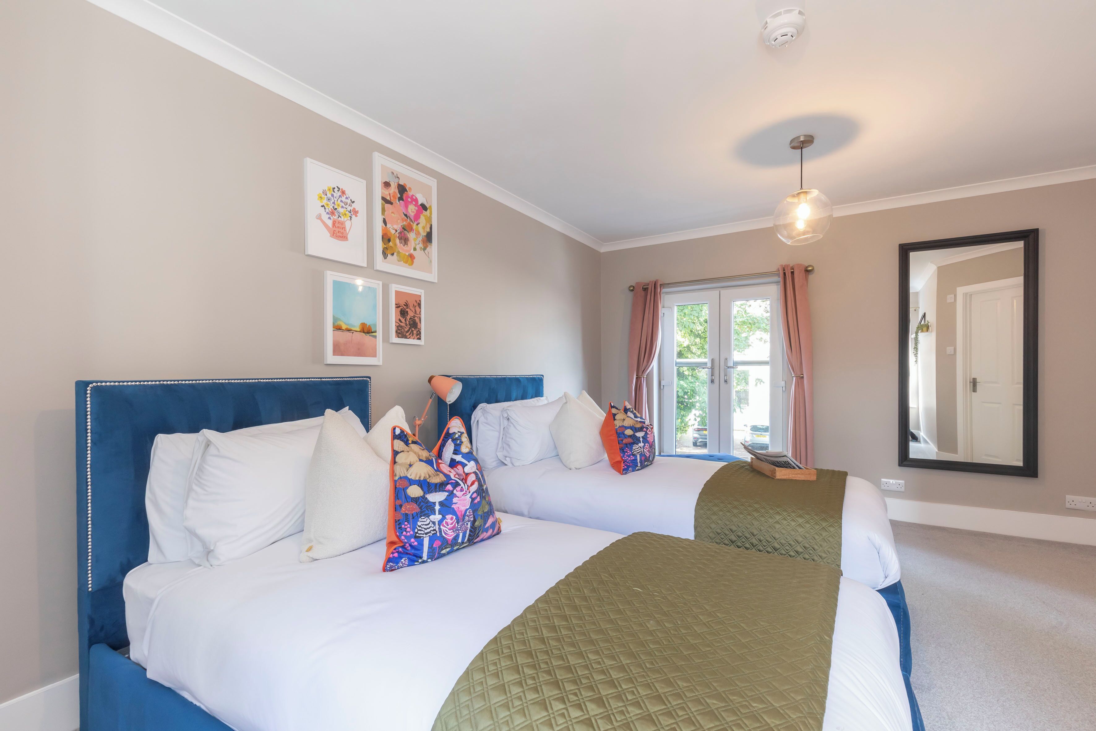 Rumah, patio | 5 kamar tidur dan didekorasi berbeda-beda