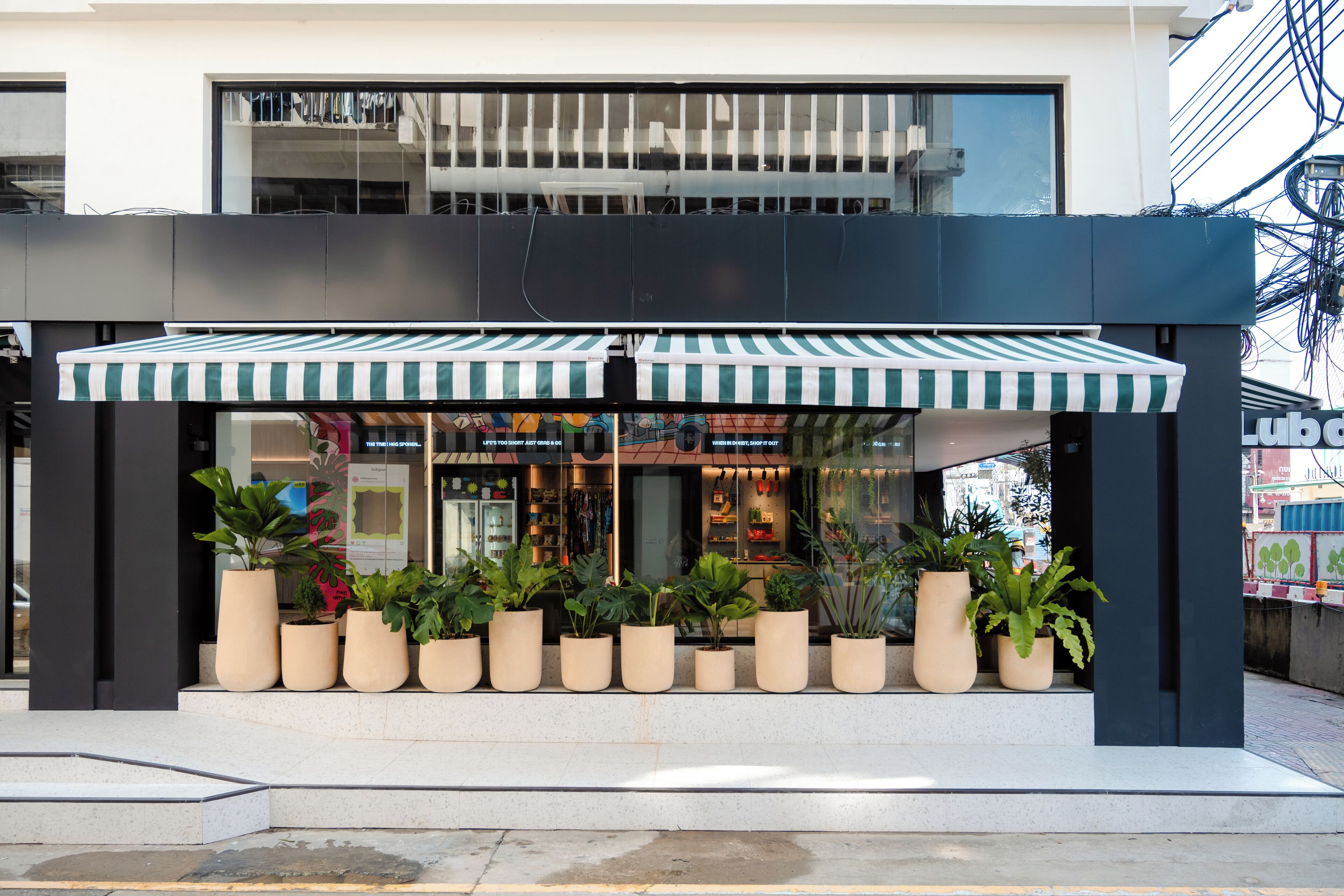 Photo - Lub d Bangkok Chinatown - Steps from Sam Yod MRT Station