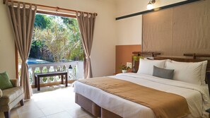 Deluxe Queen | Desk, free WiFi - Olive Hotel Alidia Beach Resort by Embassy Group (Baga)