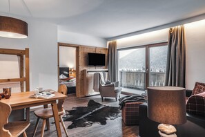 傳統公寓 | 客廳 | 電視