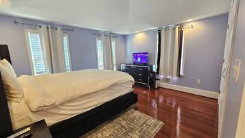 3 chambres, fer et planche à repasser, Wi-Fi gratuit, draps fournis