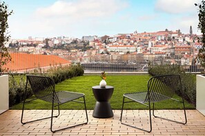 ลานระเบียง/นอกชาน