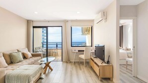 2 室のベッドルーム、デスク、アイロン / アイロン台、WiFi (無料)