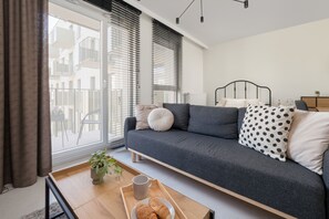 Studio, Balcony | Living room - Luxury Lodz Studio by Renters Prestige (Lódz)