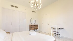 Room - Viridis Living Chic and Spacious 1BR (Dubai)