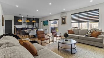 Smart TV, fireplace, offices