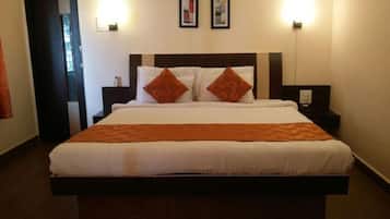Deluxe Double Room | Free WiFi, bed sheets