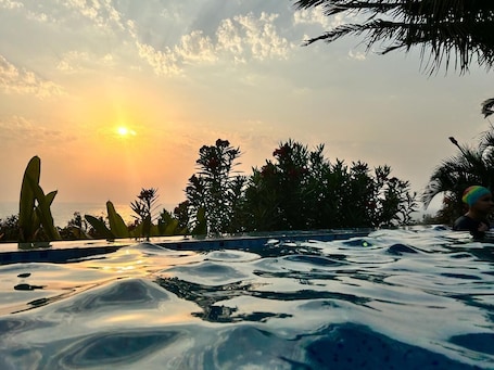 Pool. O'Nest Nakshatra Beach Resort