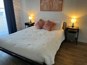 1 makuuhuone, työpöytä, silitysrauta/-lauta, ilmainen Wi-Fi