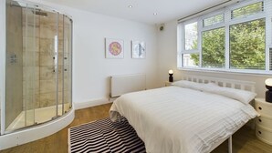 3 chambres, fer et planche à repasser, Wi-Fi gratuit, draps fournis