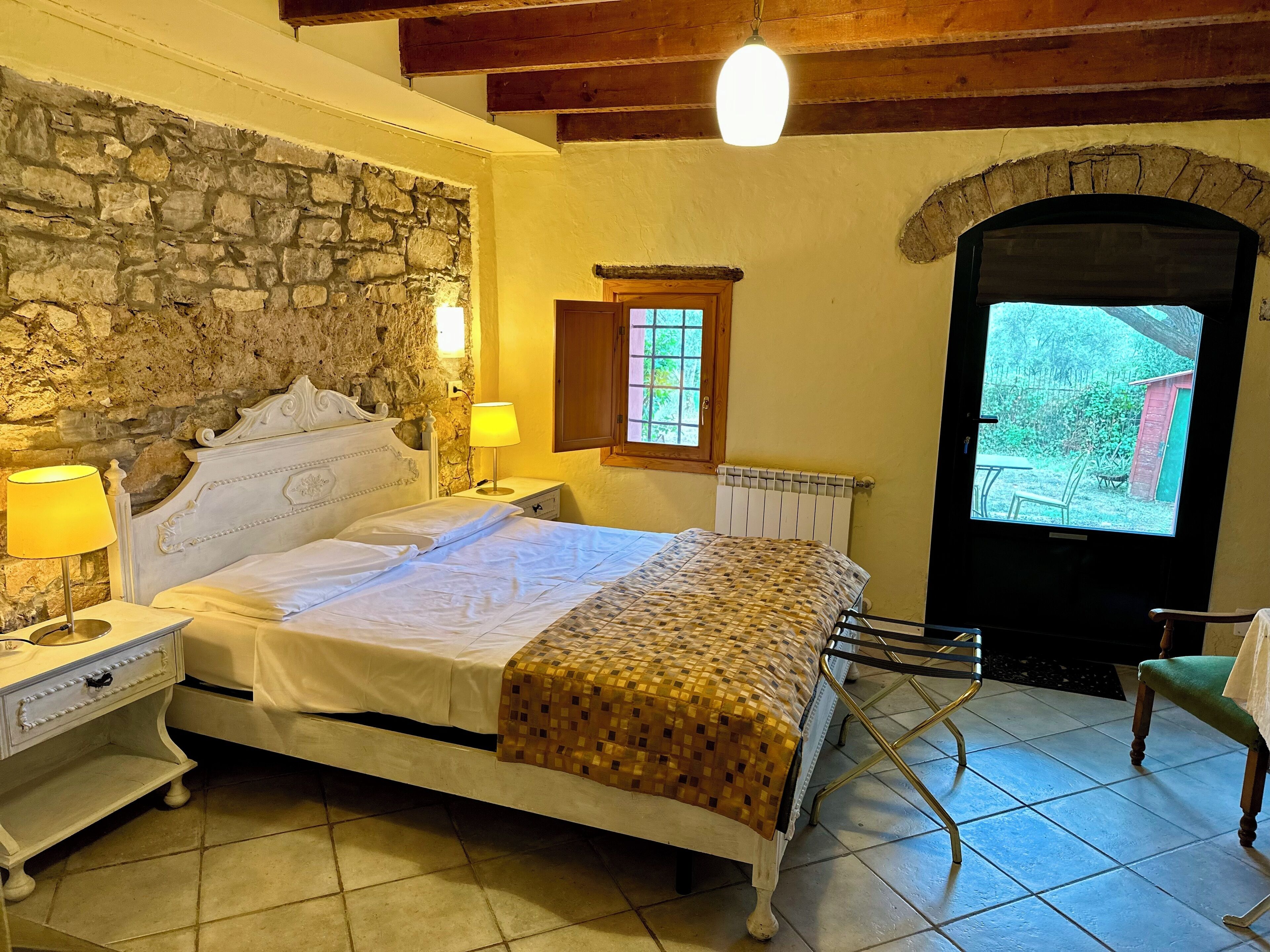 4 habitaciones, wifi gratis, ropa de cama y acceso para silla de ruedas 