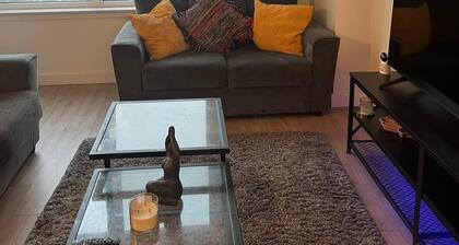 Cozy shared space 1-bedroom in a condo with AC, WiFi in fabulous Brooklyn